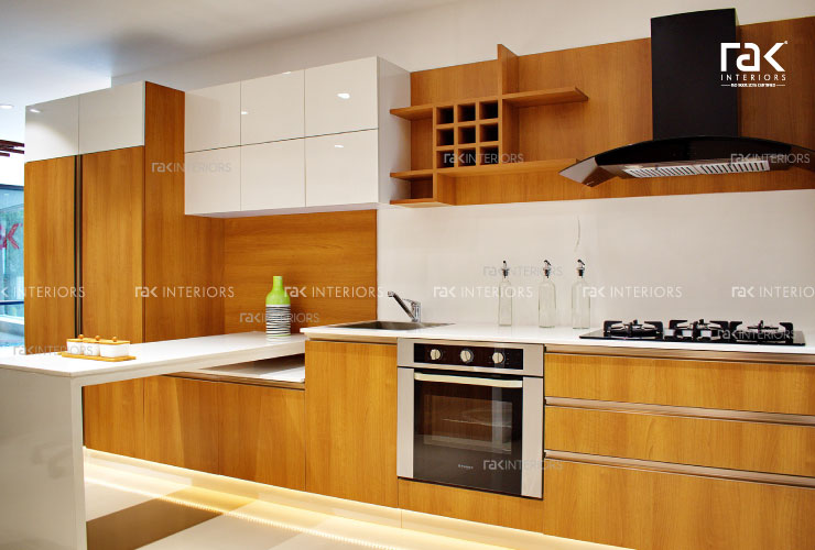 Kitchen with Breakfast Counter